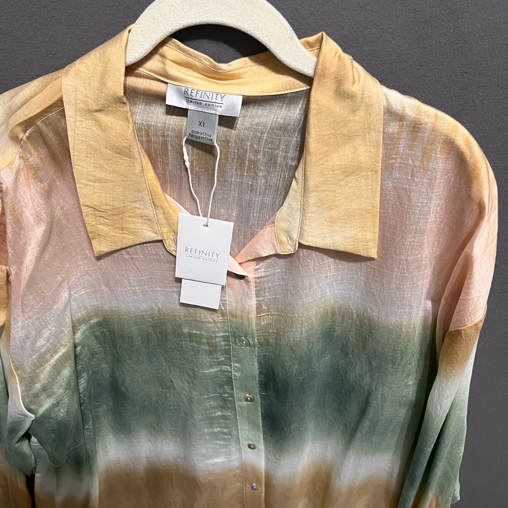Refinity Women's Multicolor Button-Up Blouse